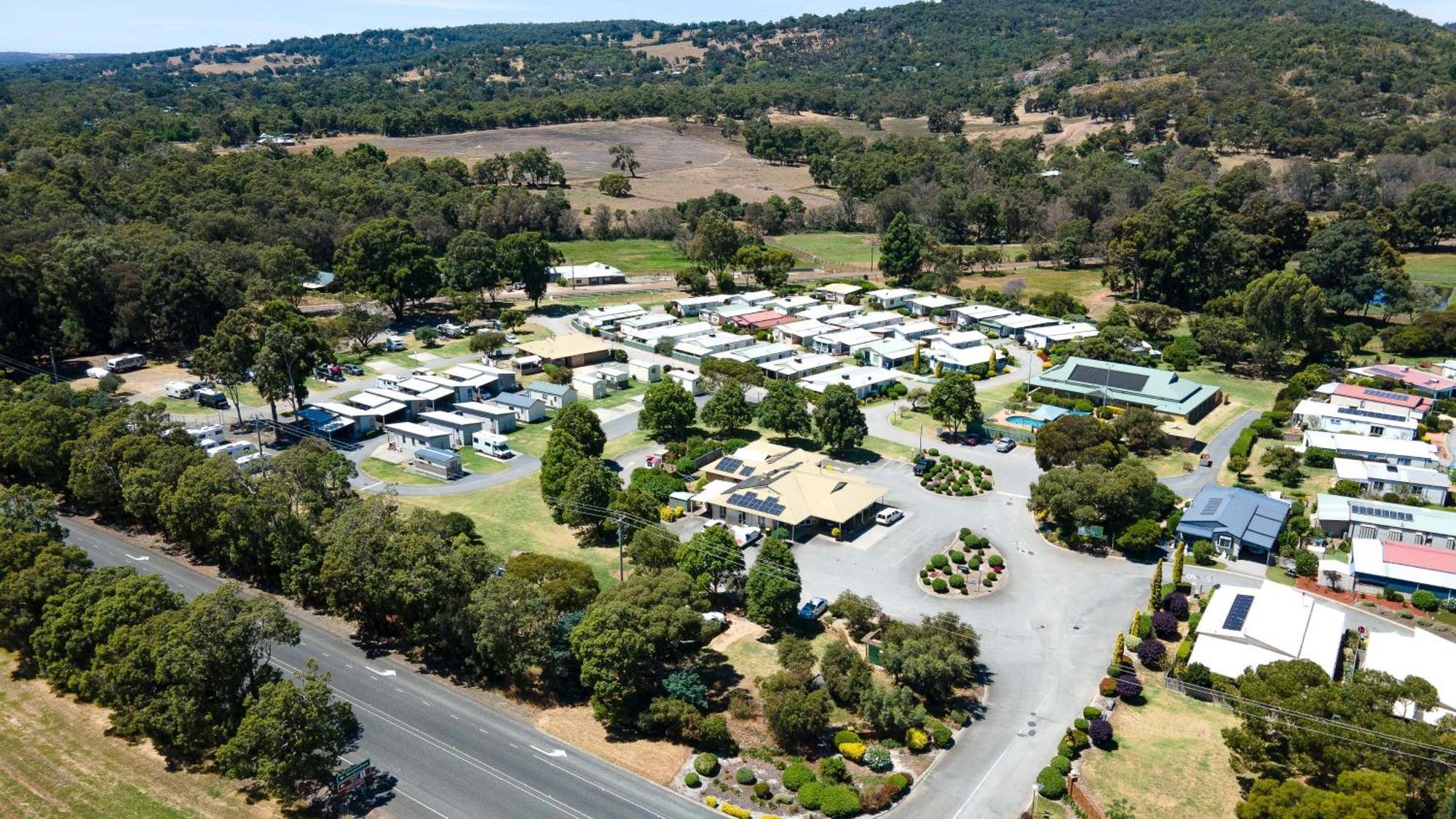 Tasman Holiday Parks - Serpentine Falls Buitenkant foto