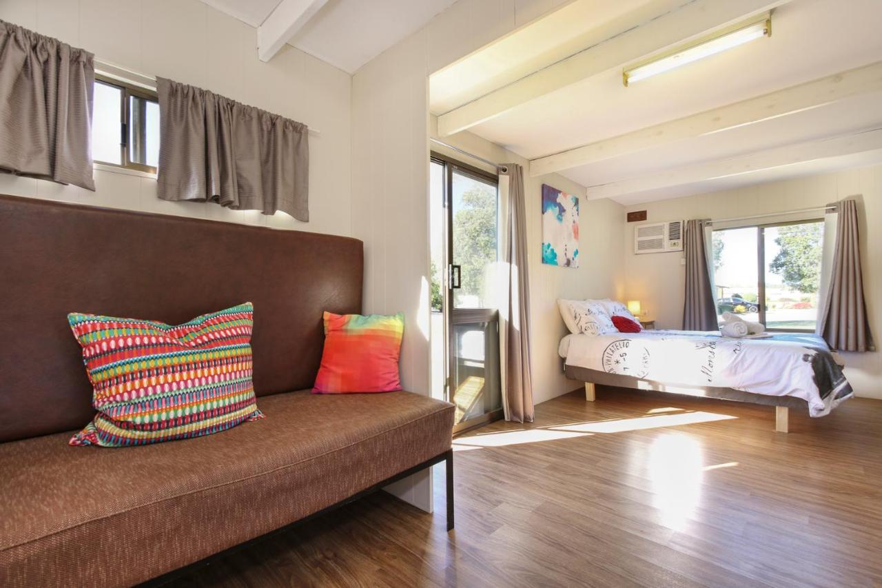 Tasman Holiday Parks - Serpentine Falls Buitenkant foto